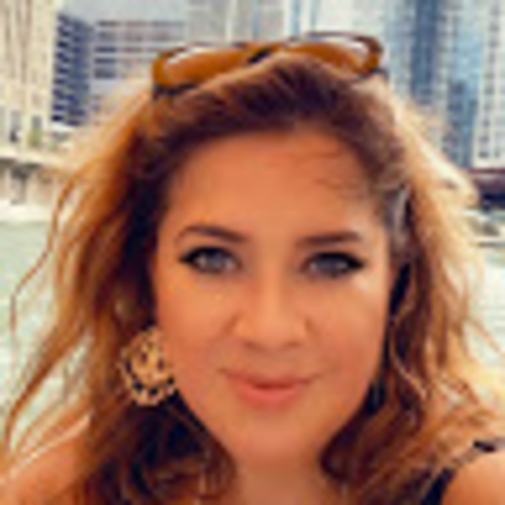 Meet your Posher, Lorena